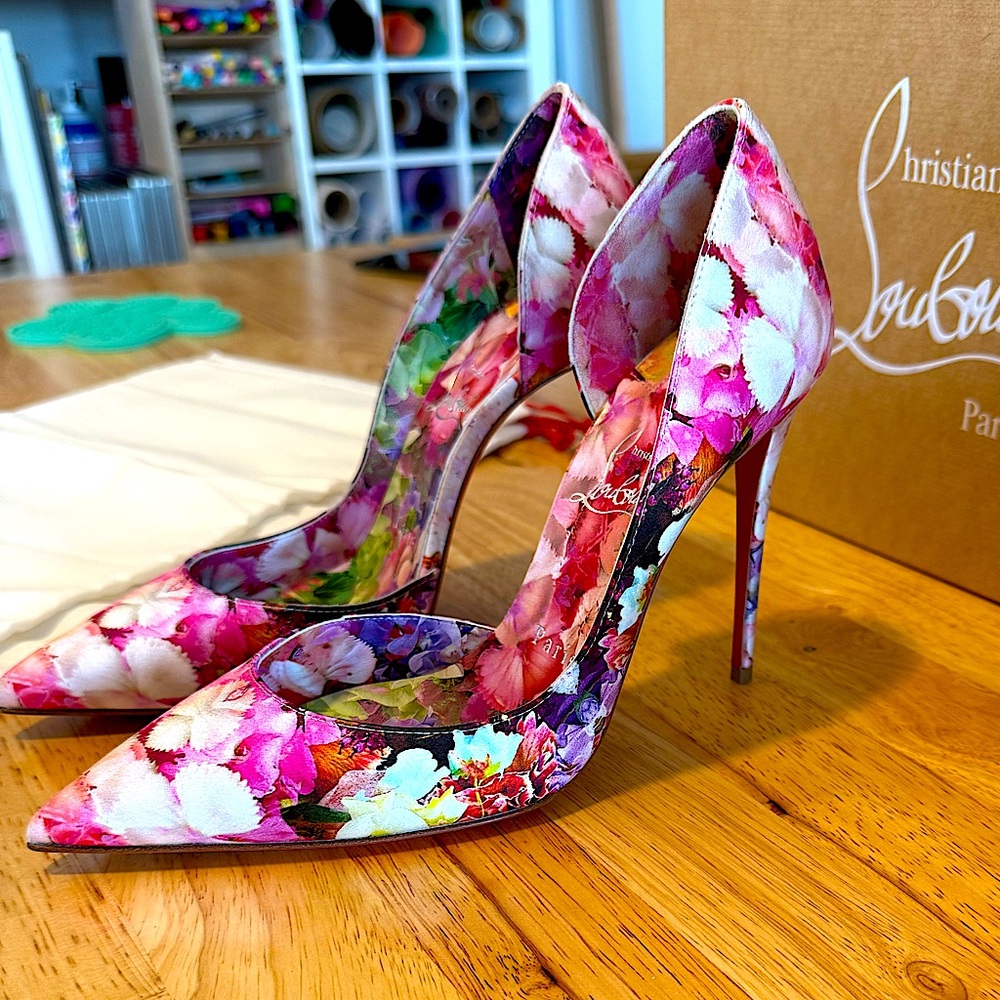 Christian Louboutin Crepe and Satin Blooming Floral Iriza 100 size 37 NIB